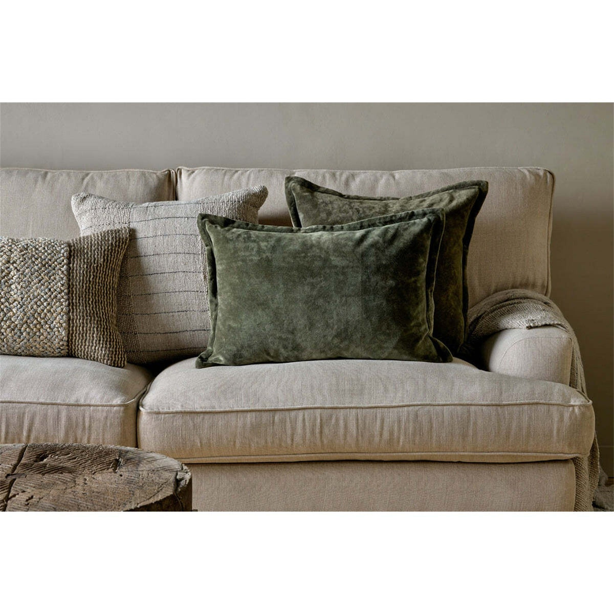 Pilani 50 x 50cm Velvet & Linen Cushion Cover - Moss