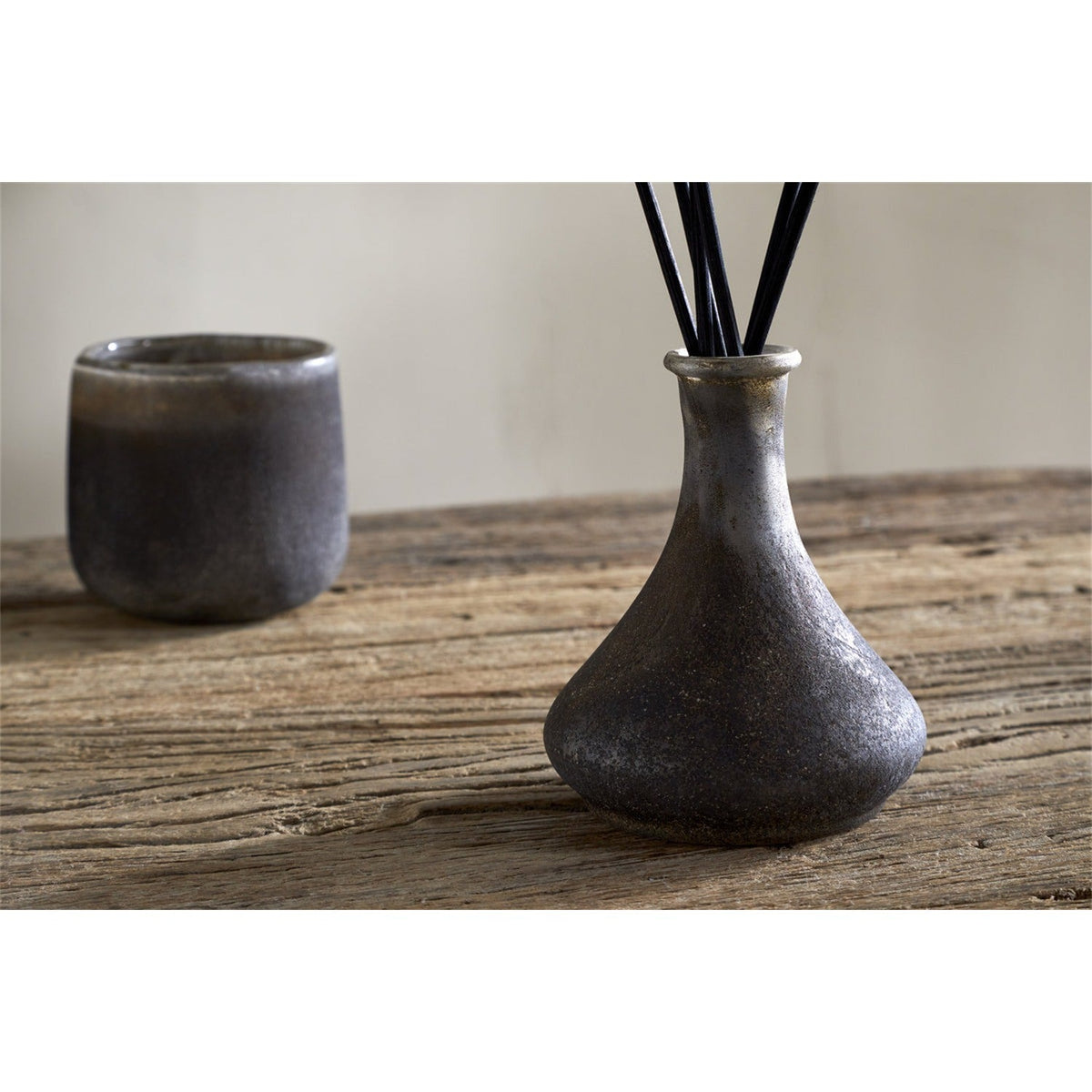Cedarwood & Fig 200ml Reed Diffuser - Frosted Black