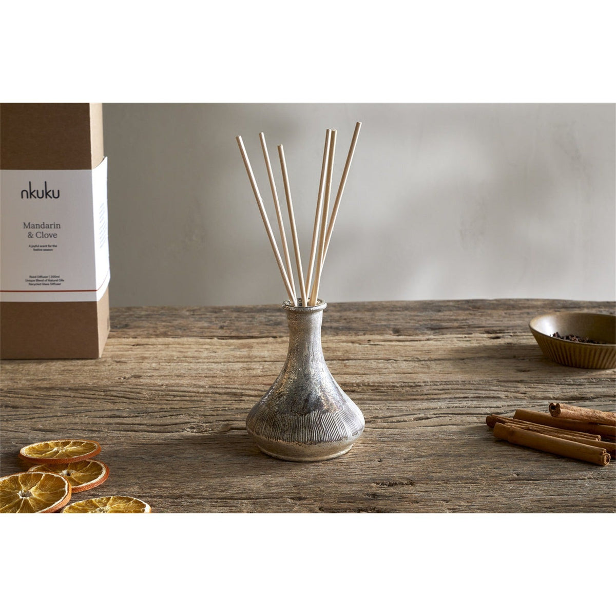 Mandarin & Clove 200ml Reed Diffuser - Antique Gold