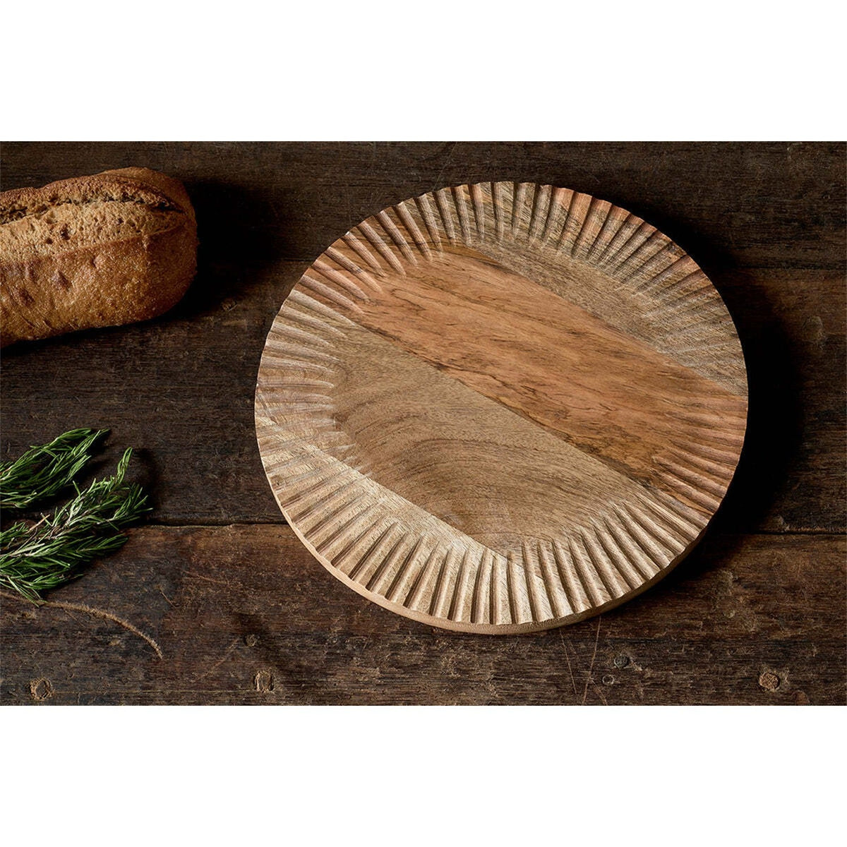 Soria Medium Mango Wood Chopping Board - Natural