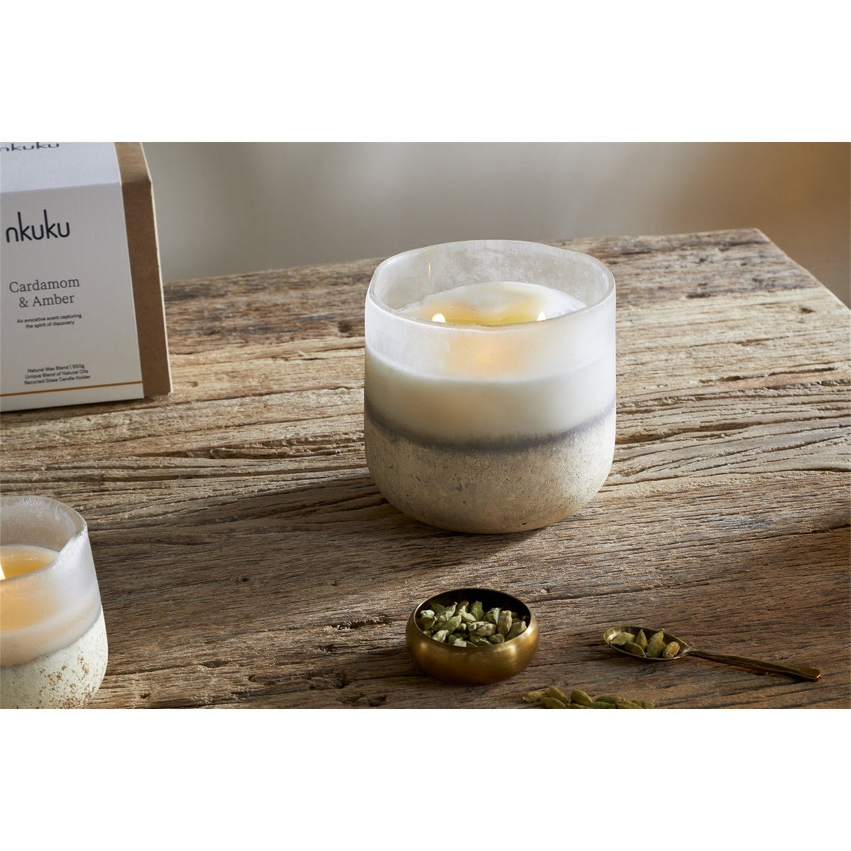 Cardamom & Amber 3 Wick Scented Candle - Aged Smoke