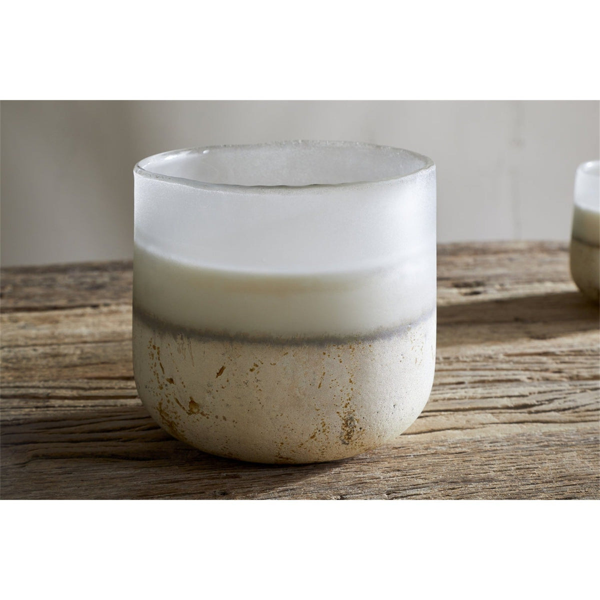 Cardamom & Amber 3 Wick Scented Candle - Aged Smoke