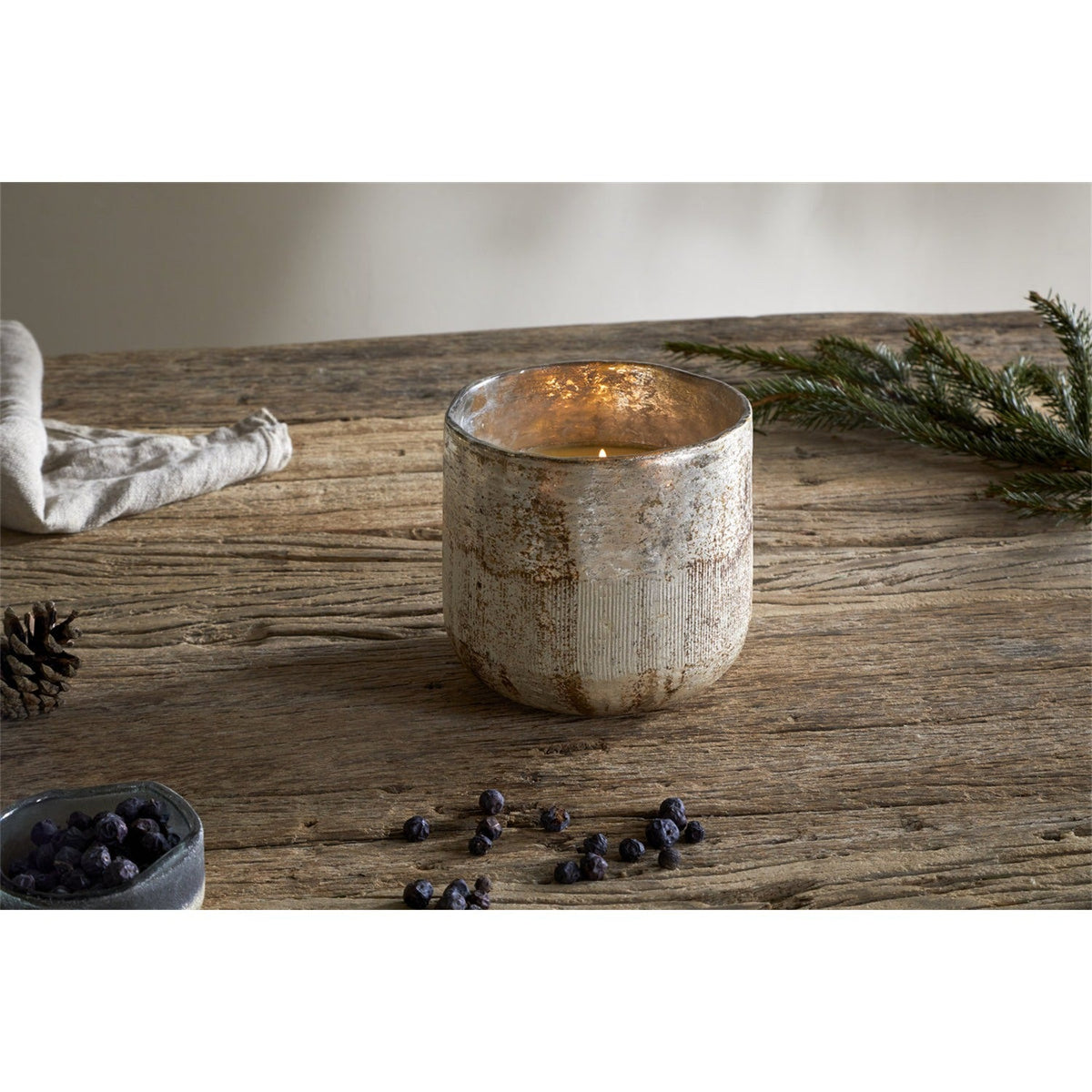 Juniper & Fir 3 Wick Scented Candle - Antique Gold