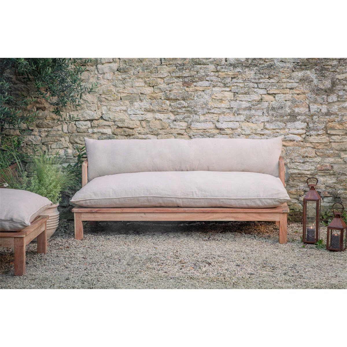 Sadhi Acacia Wood Garden Sofa - Natural