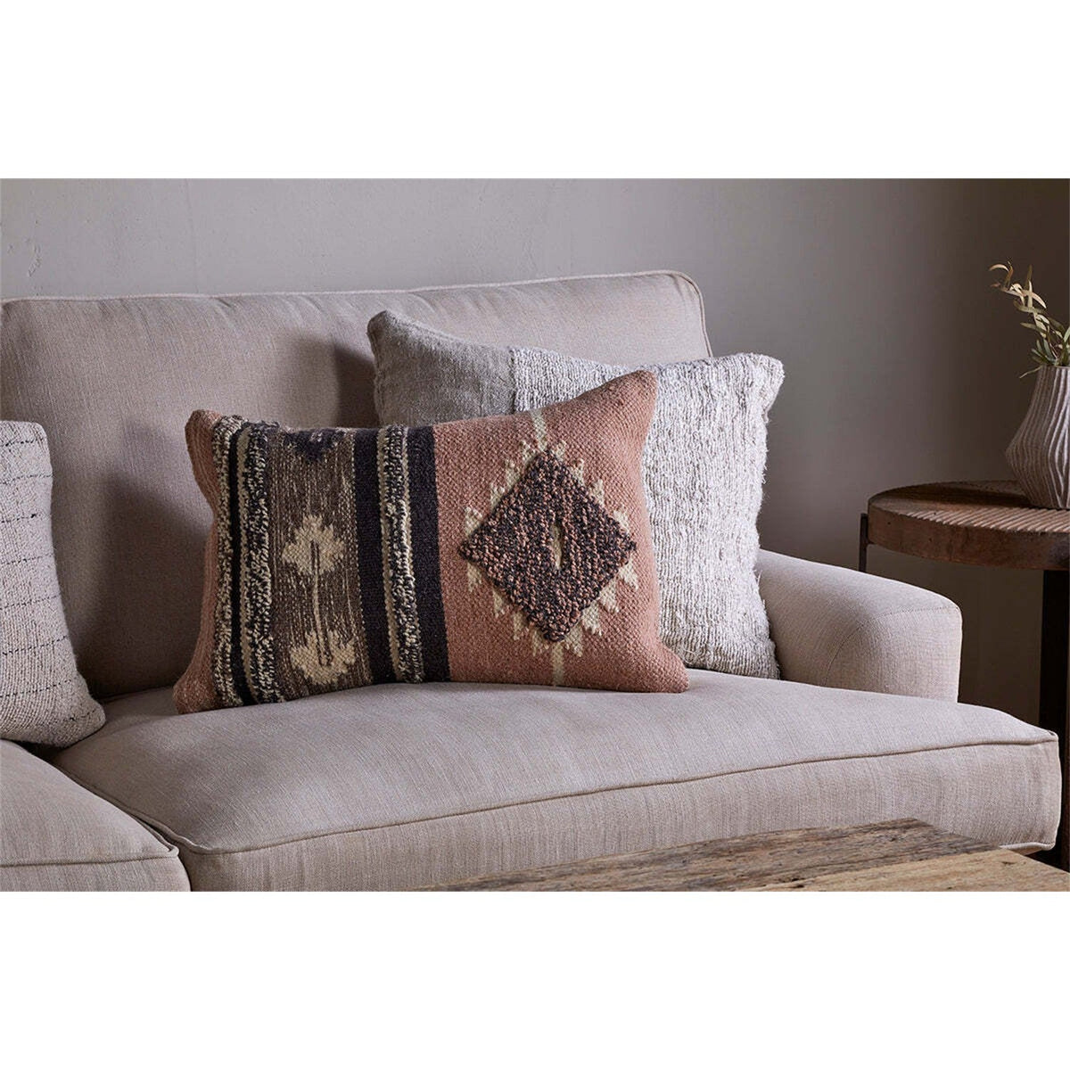 Tussi Sia 60 x 40cm Wool Cushion Cover - Dusty Pink
