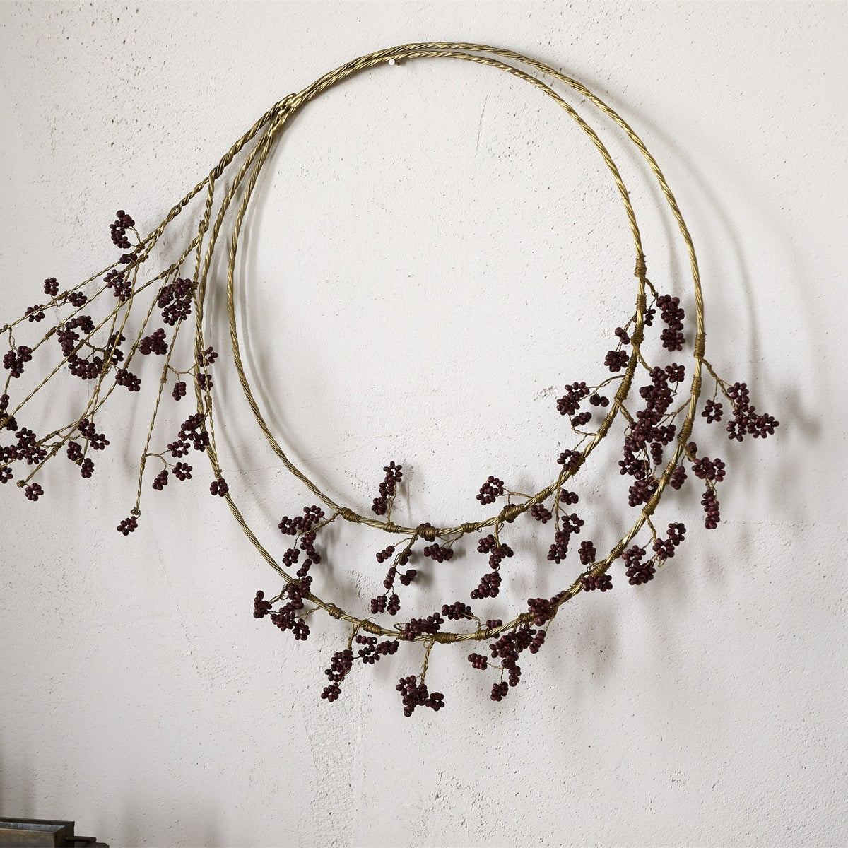 Tanu Mango Wood Beaded Christmas Wreath - Brass & Ruby