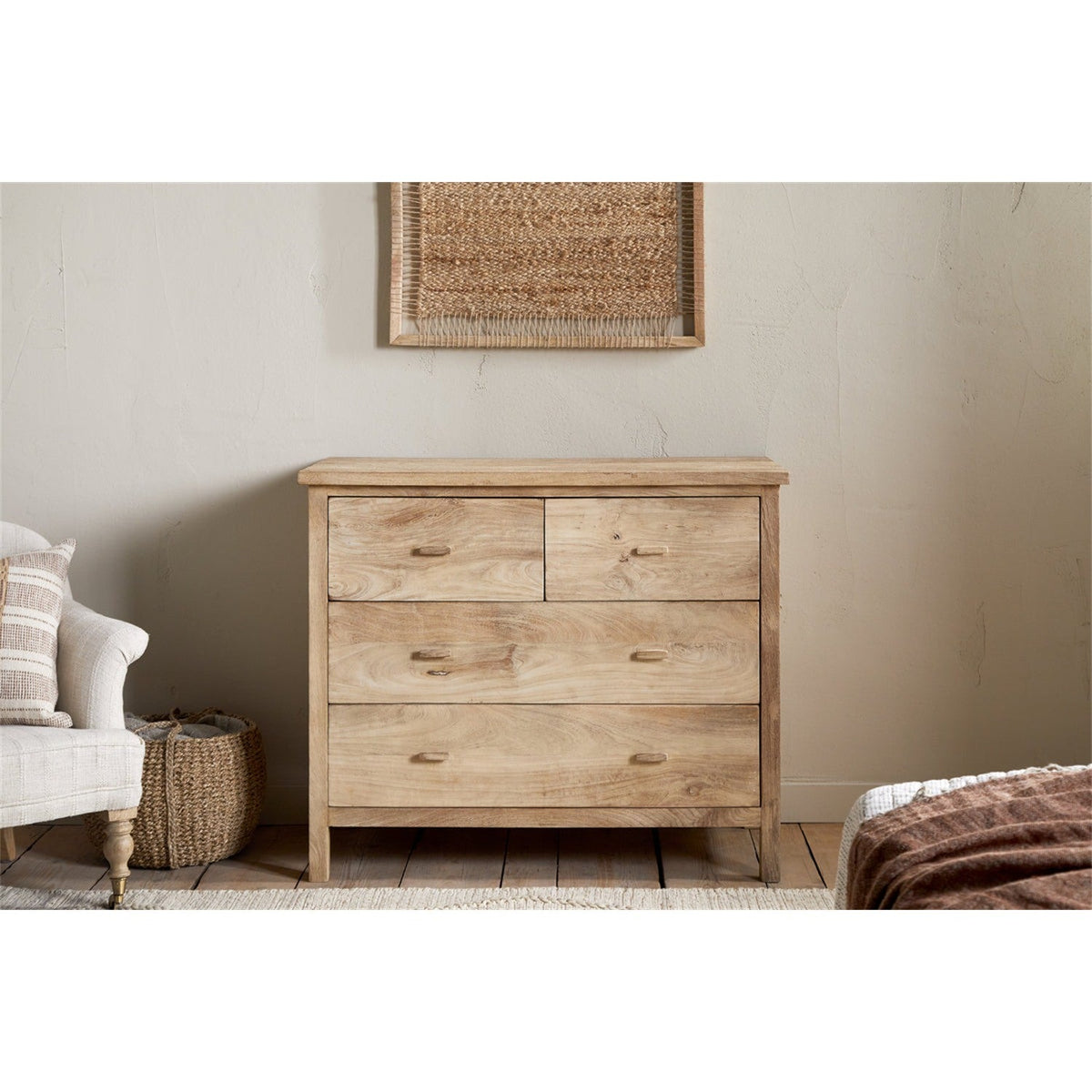 Vivan Grooved Mango Wood Chest of Drawers - Natural