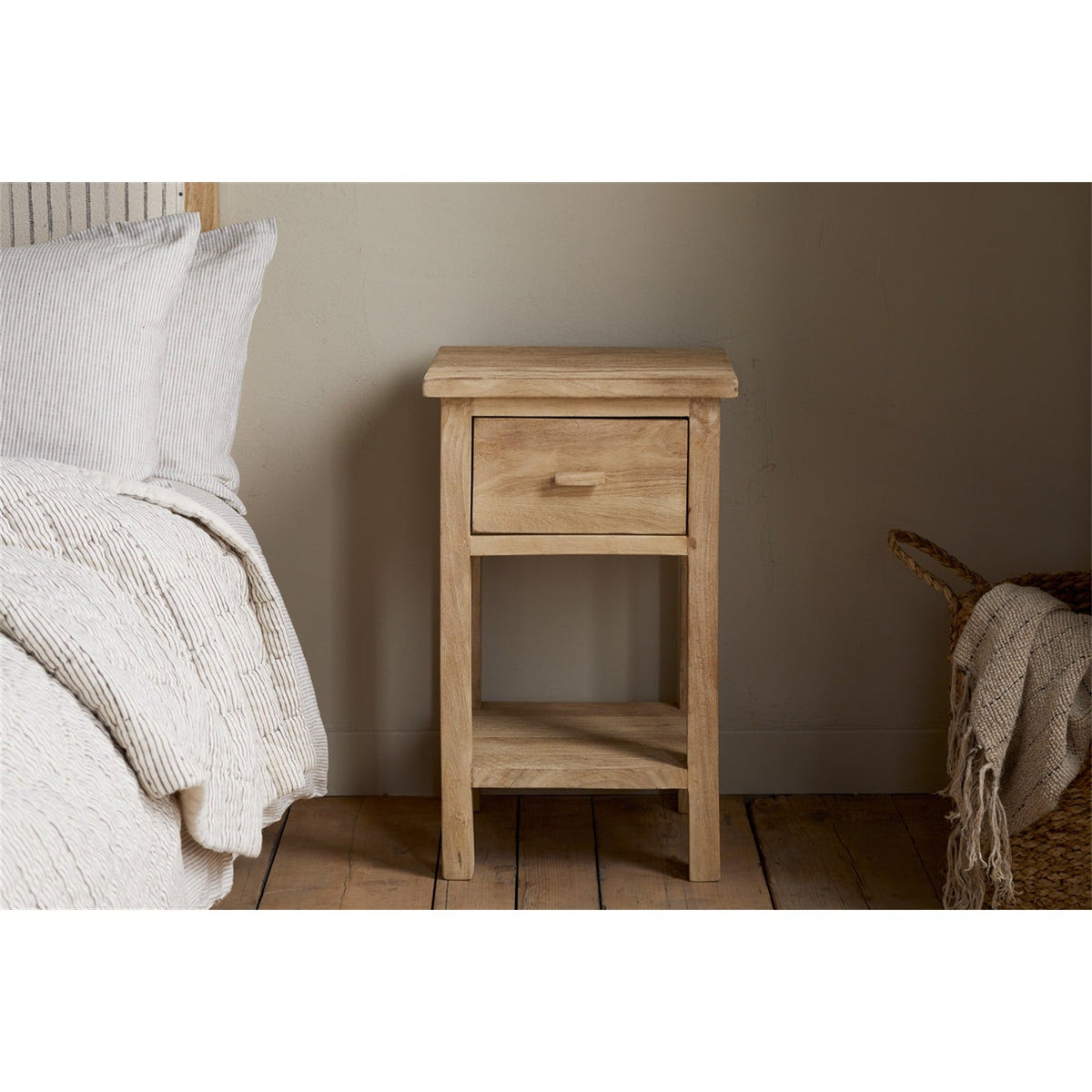 Vivan Grooved Mango Wood Bedside Table - Natural