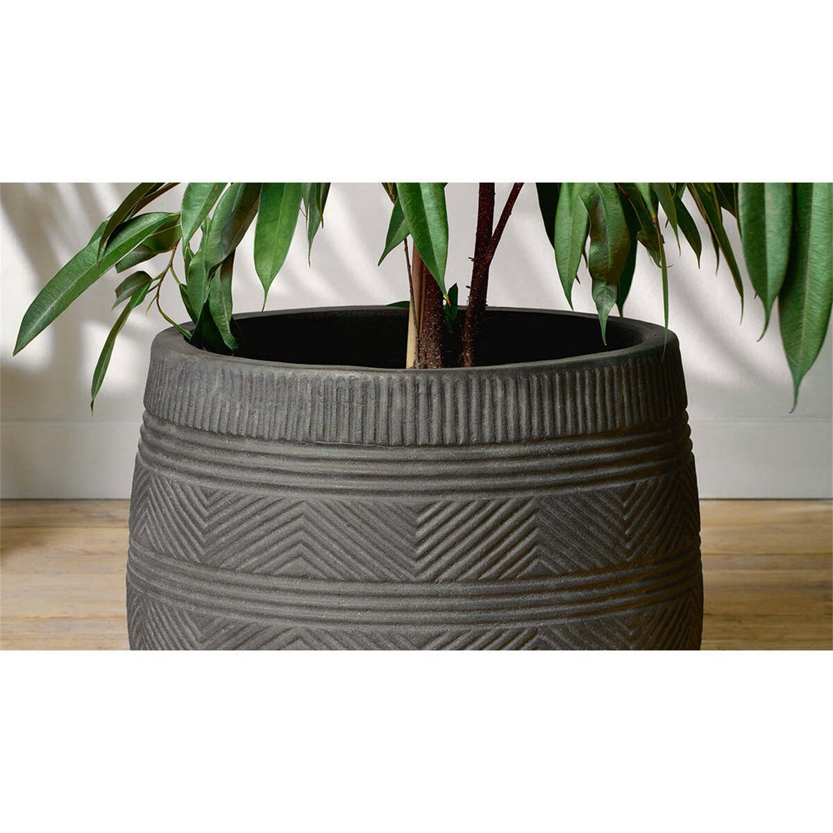 Zadie Large Etched Ceramic Planter - Grey
