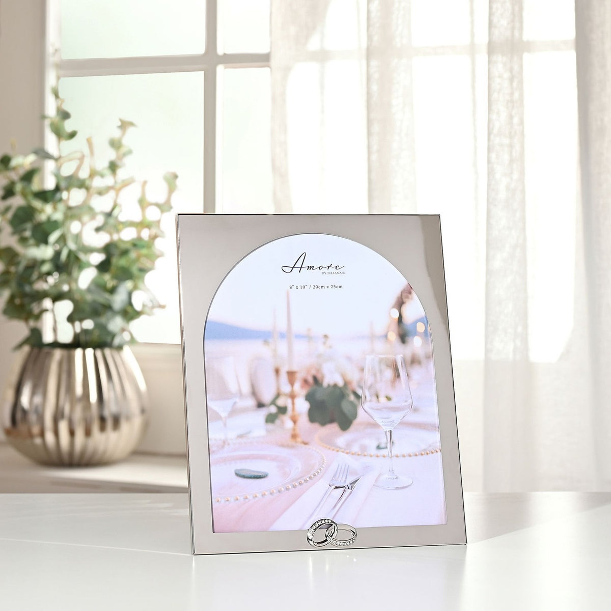 Arch Aperture Metal Photo Frame with Rings 10 x 8in - Silver