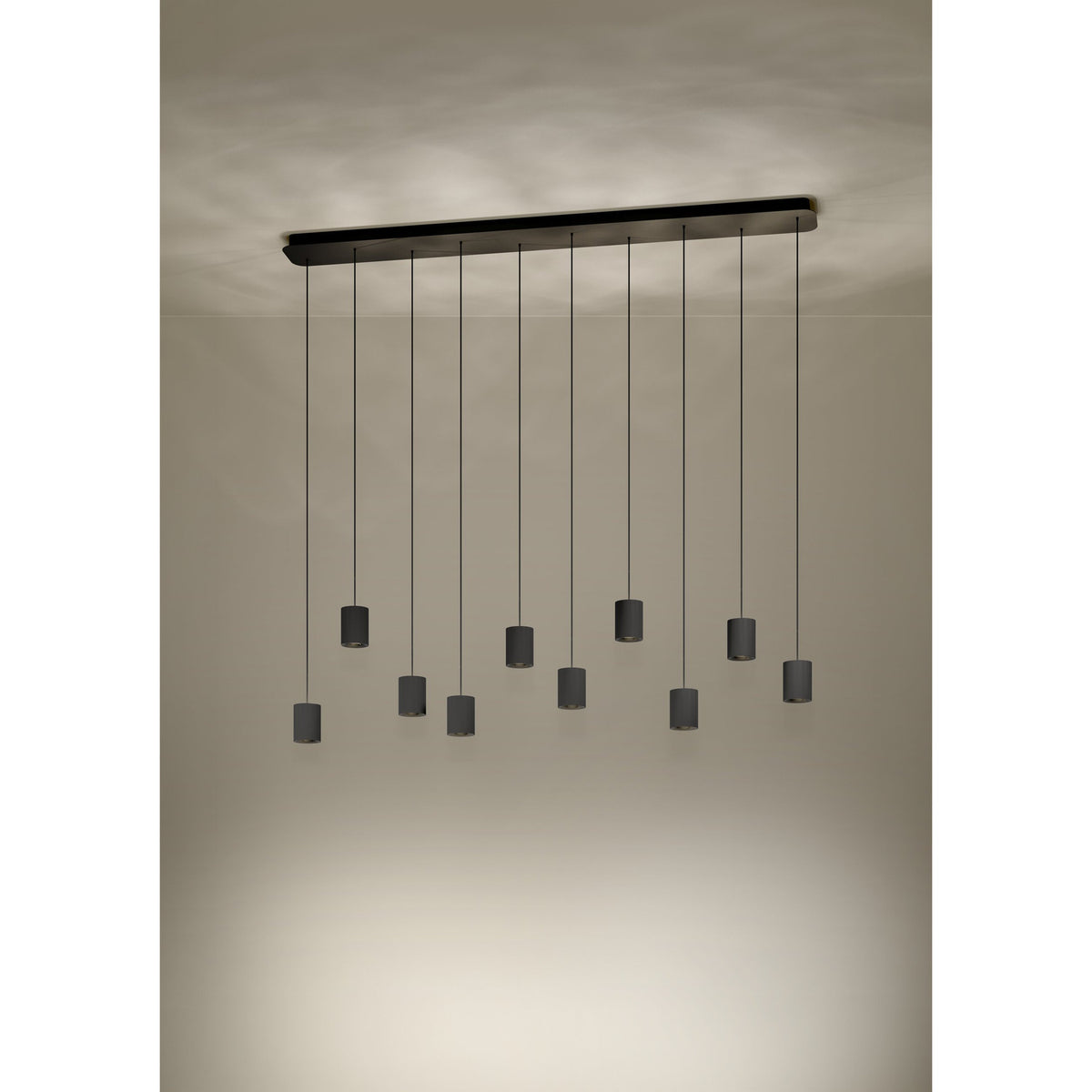 Auro Linear Pendant Light - Black