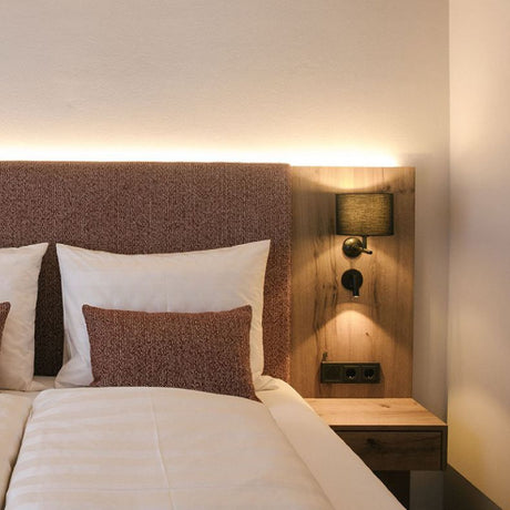 Bangor Modern Wall Light
