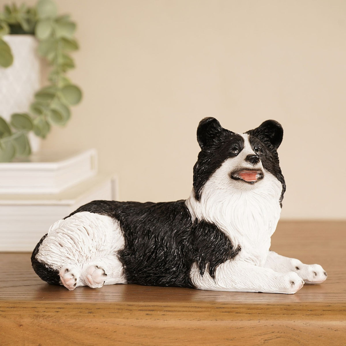 Lying Down Border Collie Dog Resin Figurine 17cm - White
