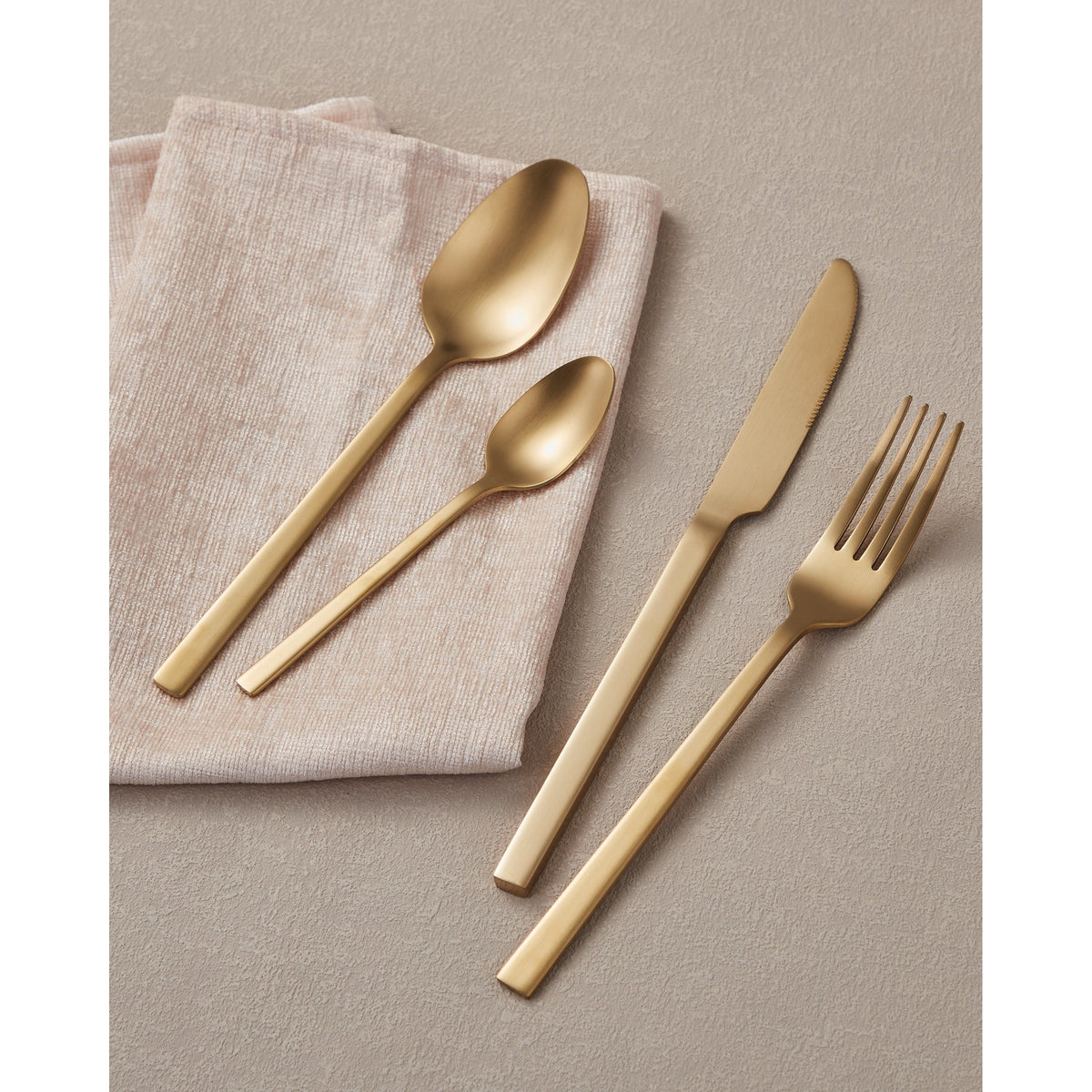 Beloha 16 Piece Cutlery Set - Gold