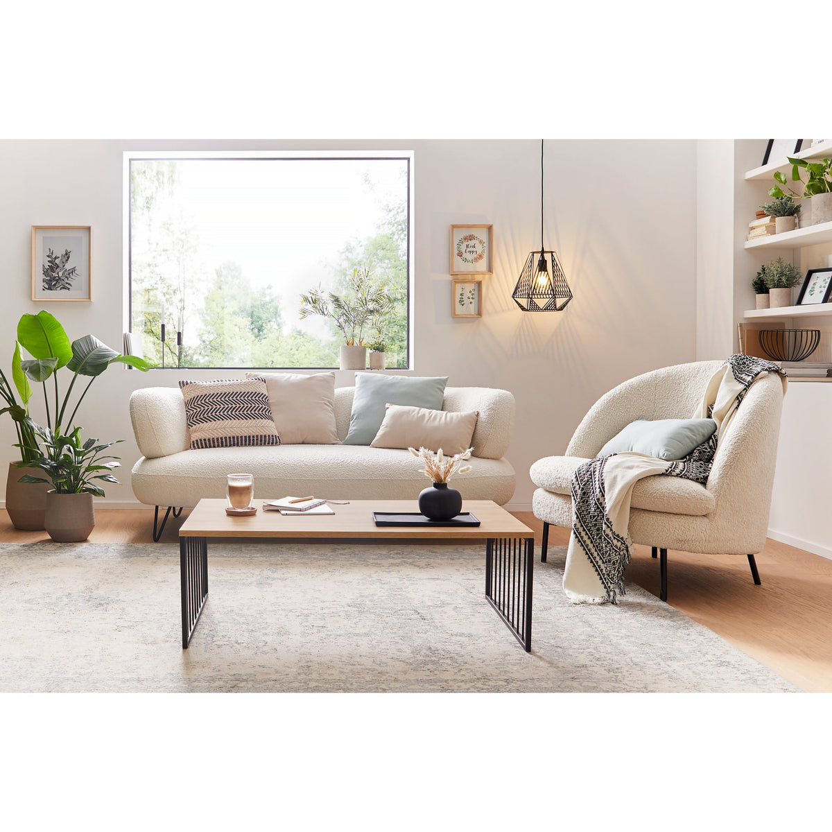 Brolvelle Pendant Light - Black