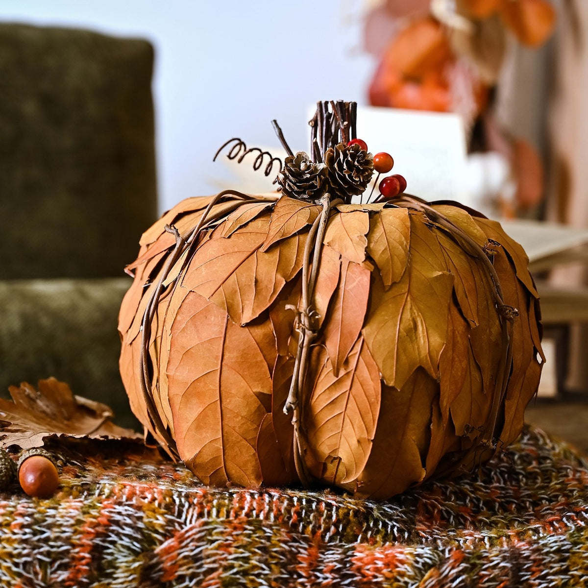Natural Leaves Berry Pumpkin Ornament 16cm x 22cm - Orange