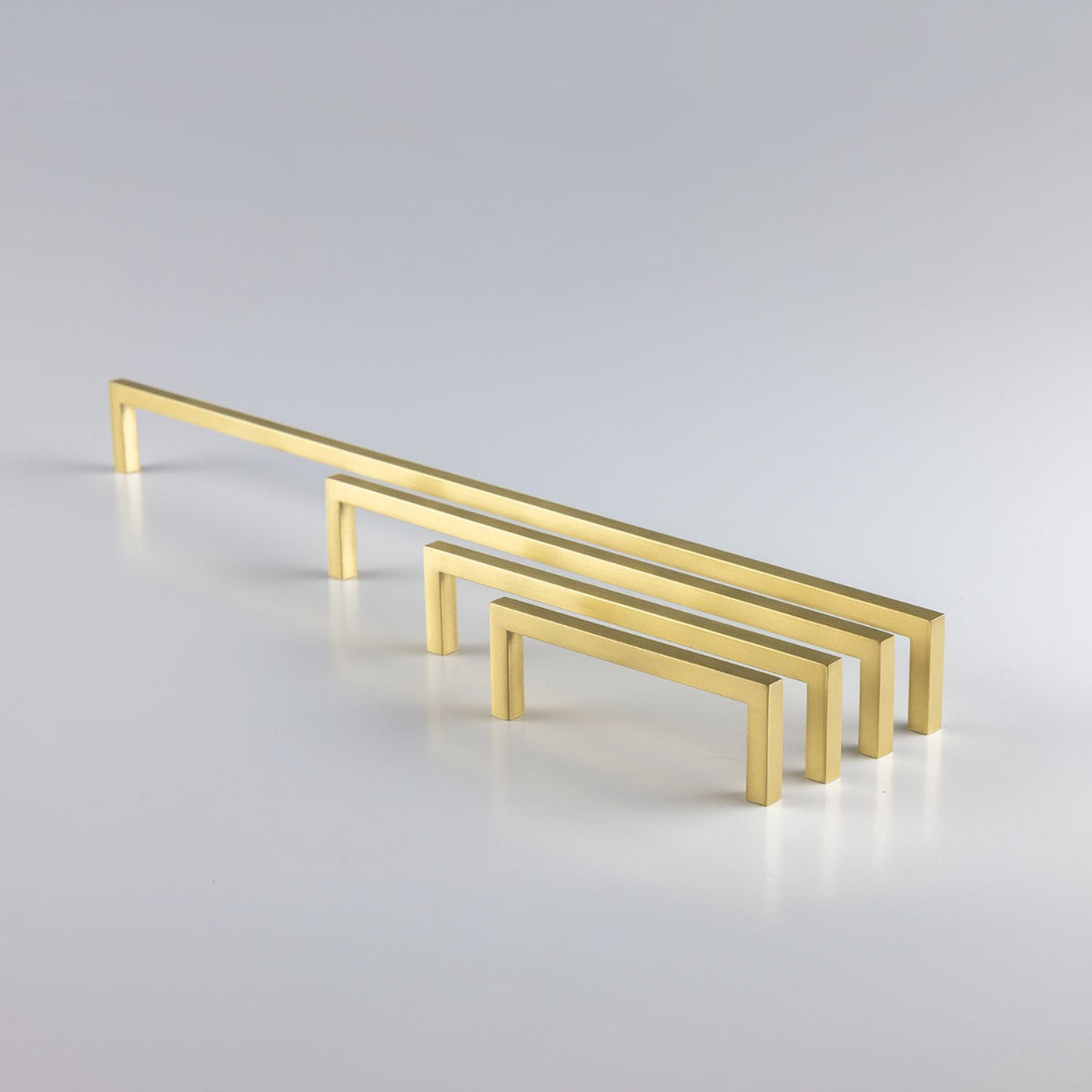 Cobh Modern Brass Pull Handle - 30cm