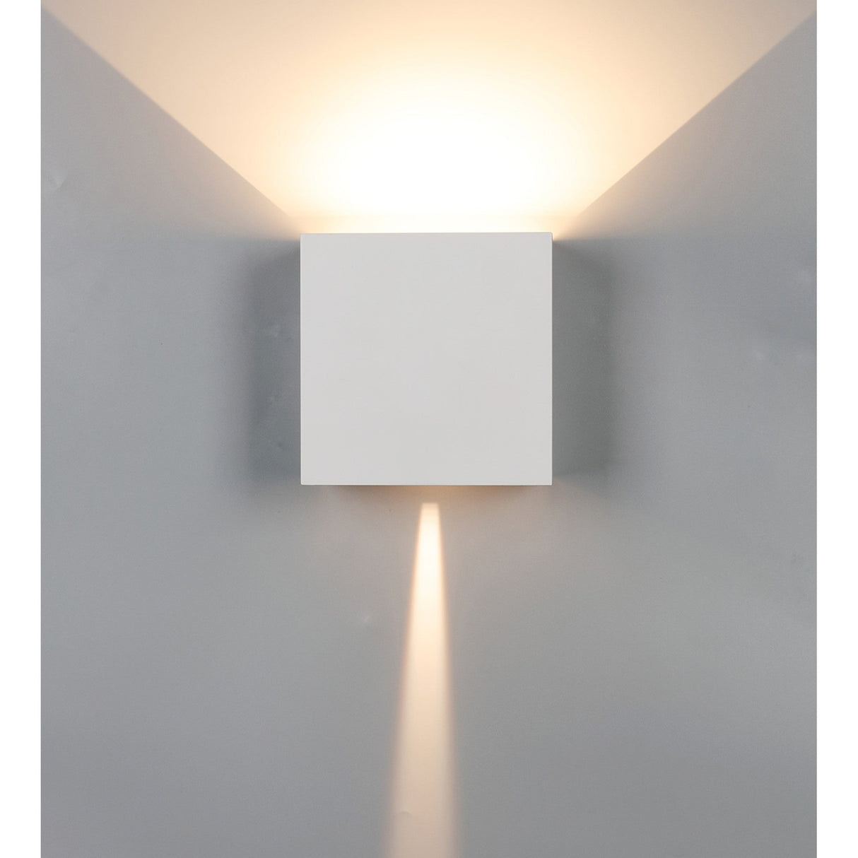 Davos Dimmable Outdoor LED Wall Light 10W 2700K - White