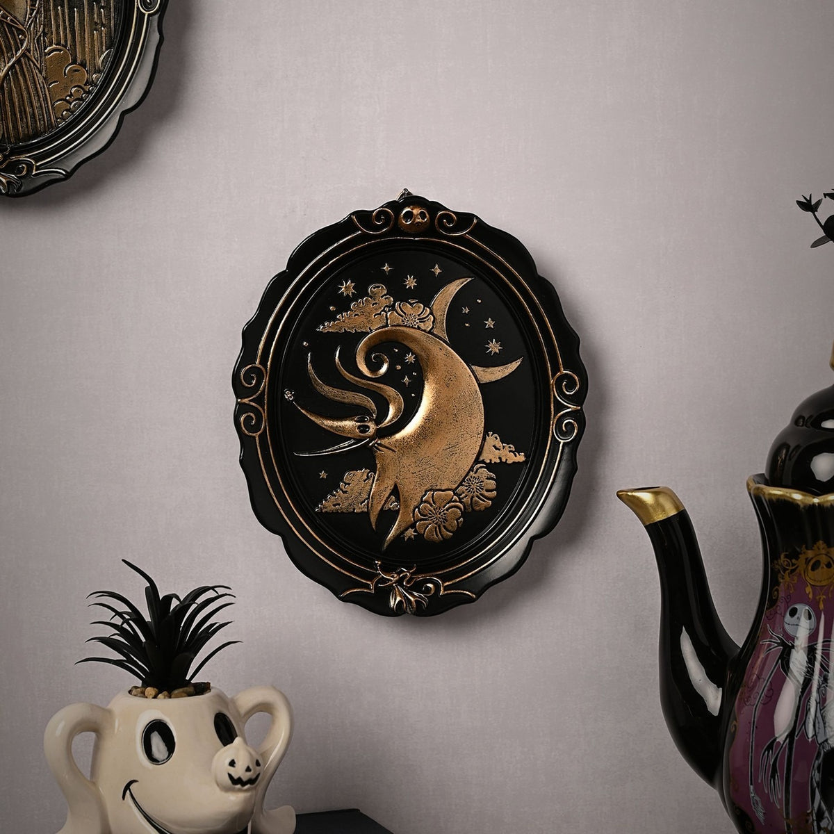 Nightmare Before Christmas Zero Resin Plaque - Black & Gold