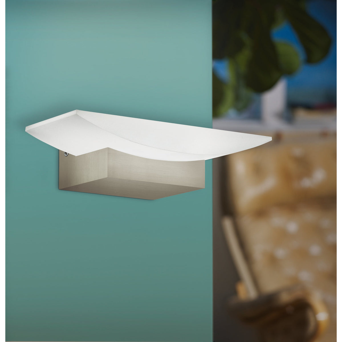 Fesessa LED Wall Light - Satin Nickel