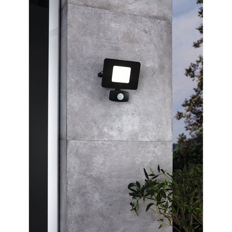 Fesvine LED Flood Light with Motion Sensor 13cm - Black