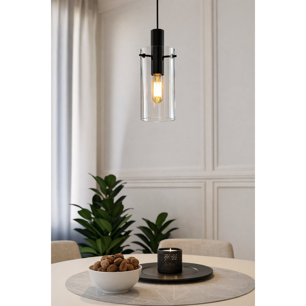 Fresvora Clear Glass Pendant Light - Black
