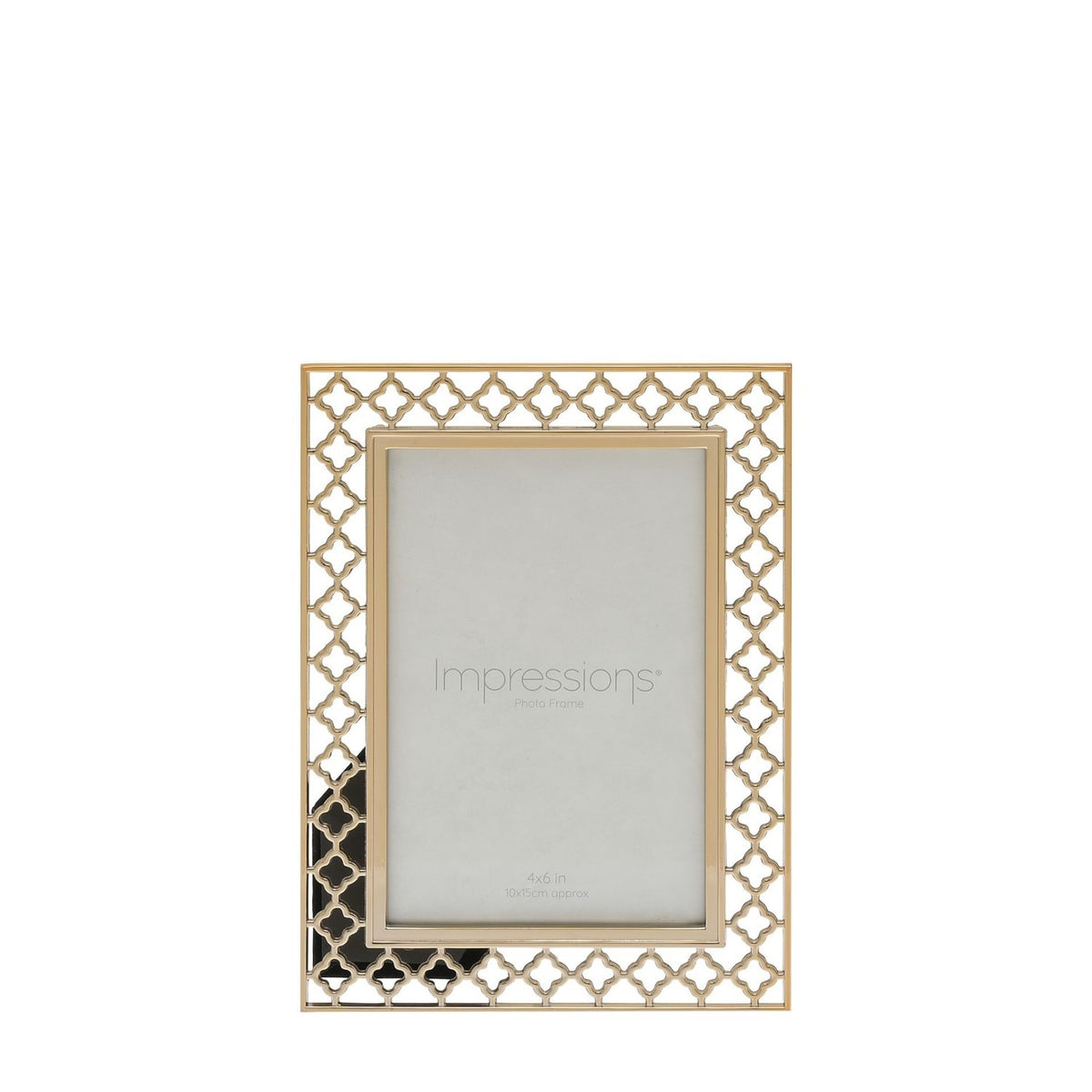 Rectangular 6x4in photo frame with a gold cut-metal quatrefoil lattice border surrounding a smooth raised inner edge, shown on a plain white background.