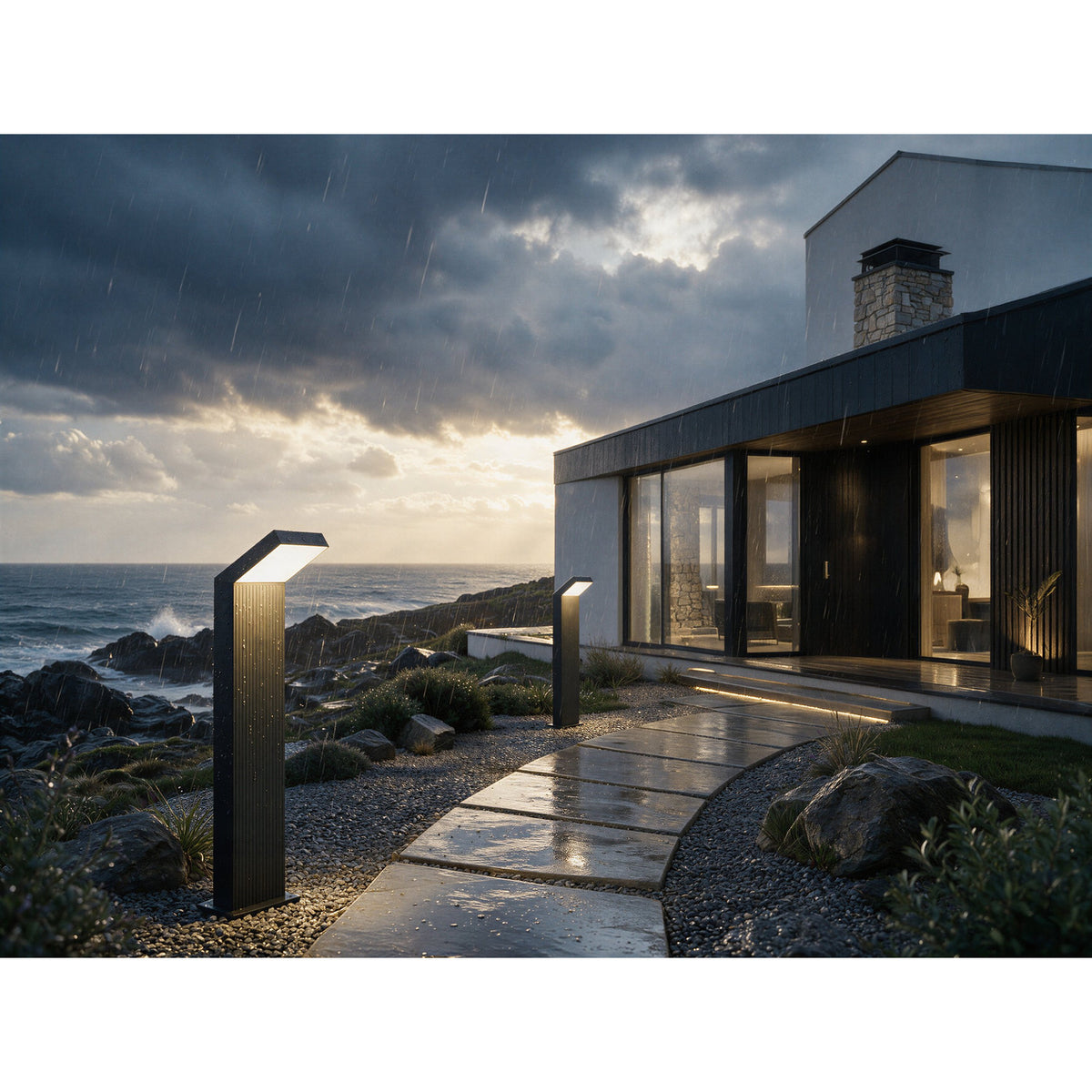 Grottazzolina LED Bollard Light - Black & Opal