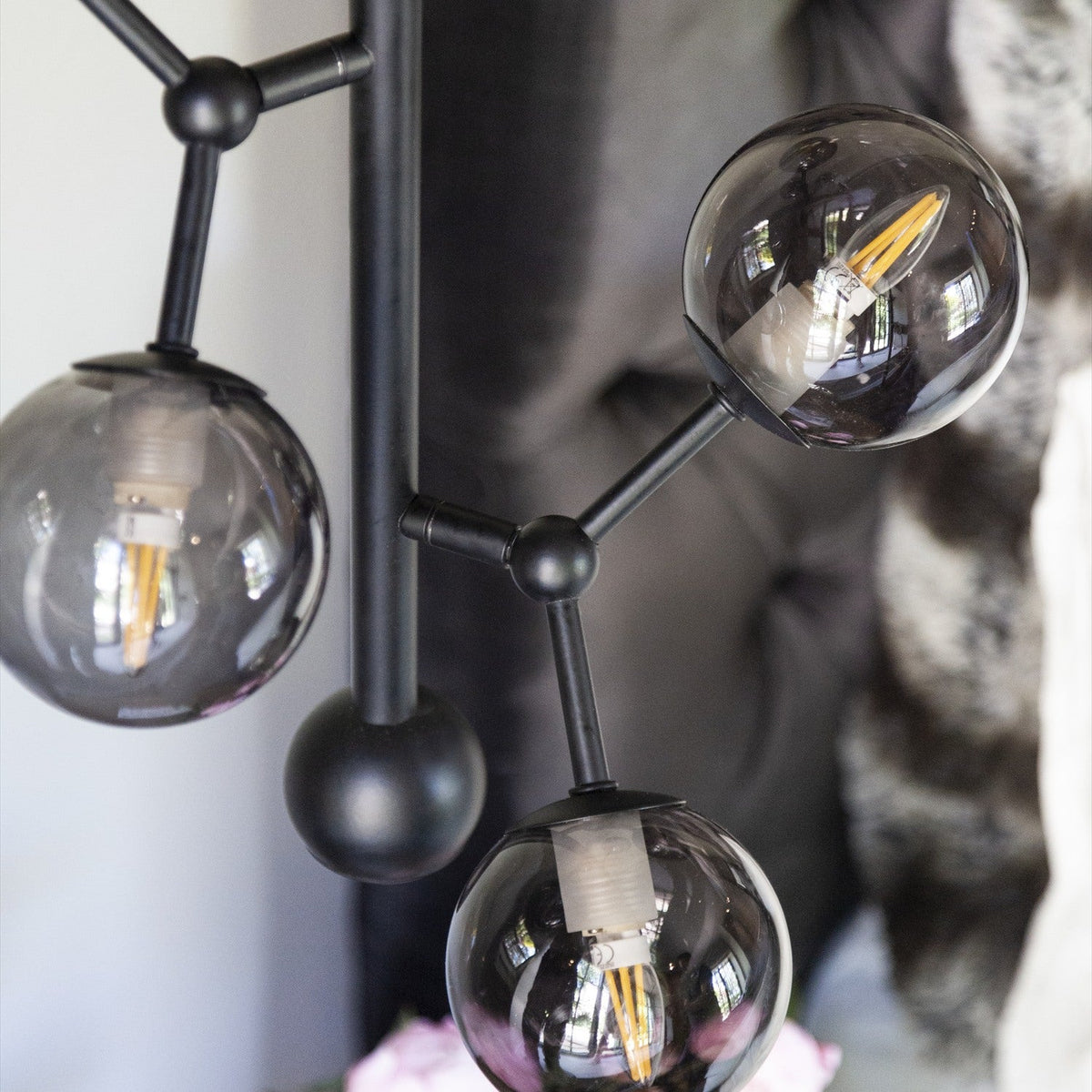 Atom Vertical Glass 6 Light Chandelier - Black & Smoke