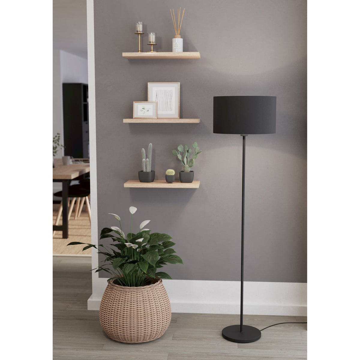 Hasanne Floor Lamp - Black