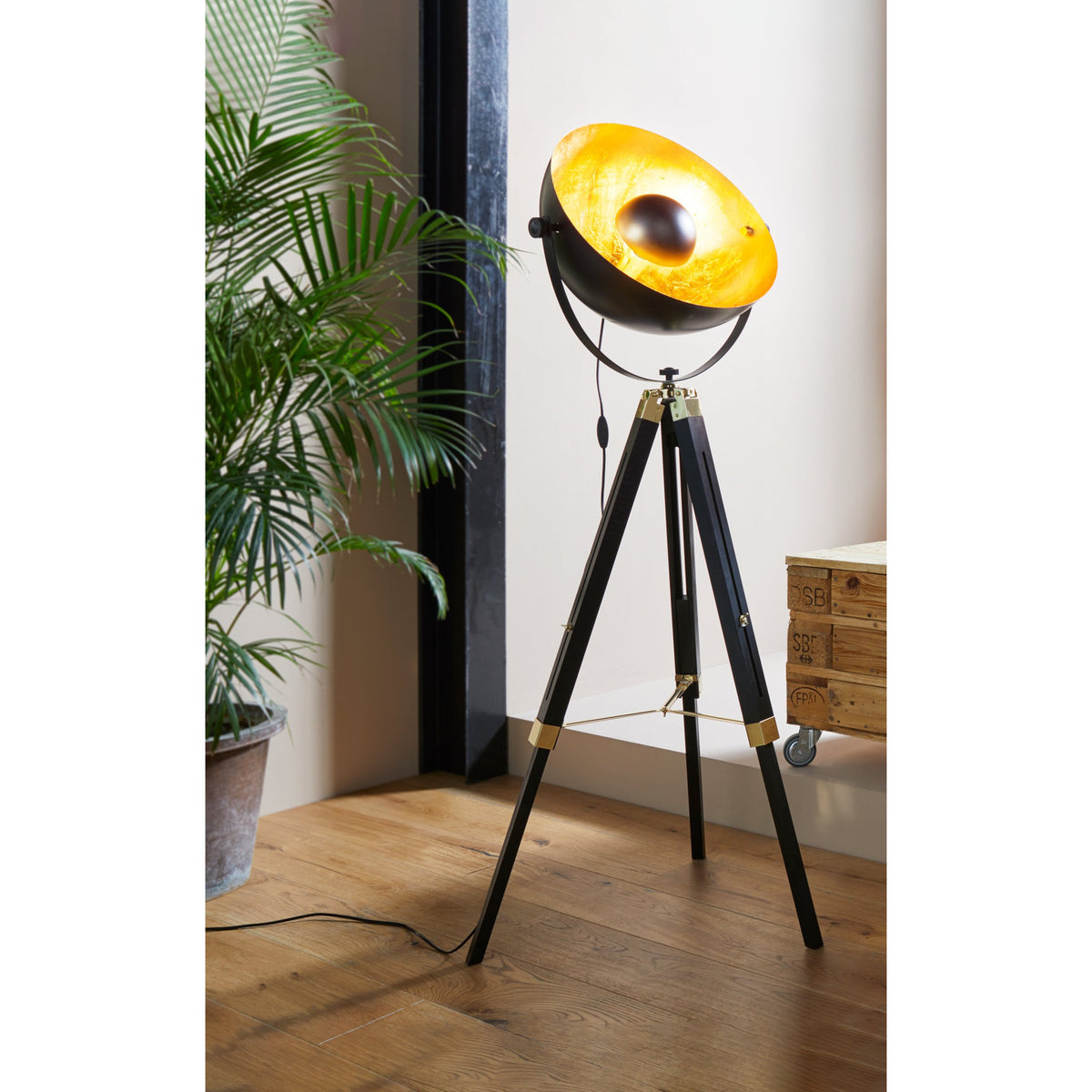Henorne Floor Lamp - Black, Brass & Gold