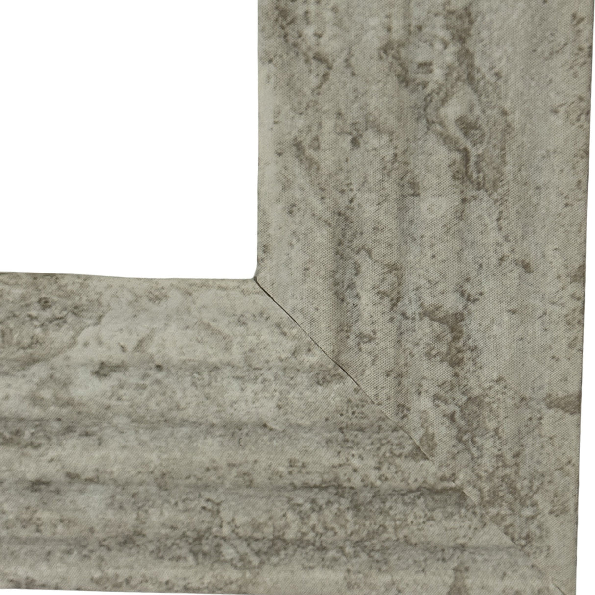 Close-up corner detail of the Hill Interiors Wooden Photo Frame 4x6 in White, showing the mitred join and mottled painted wood finish.