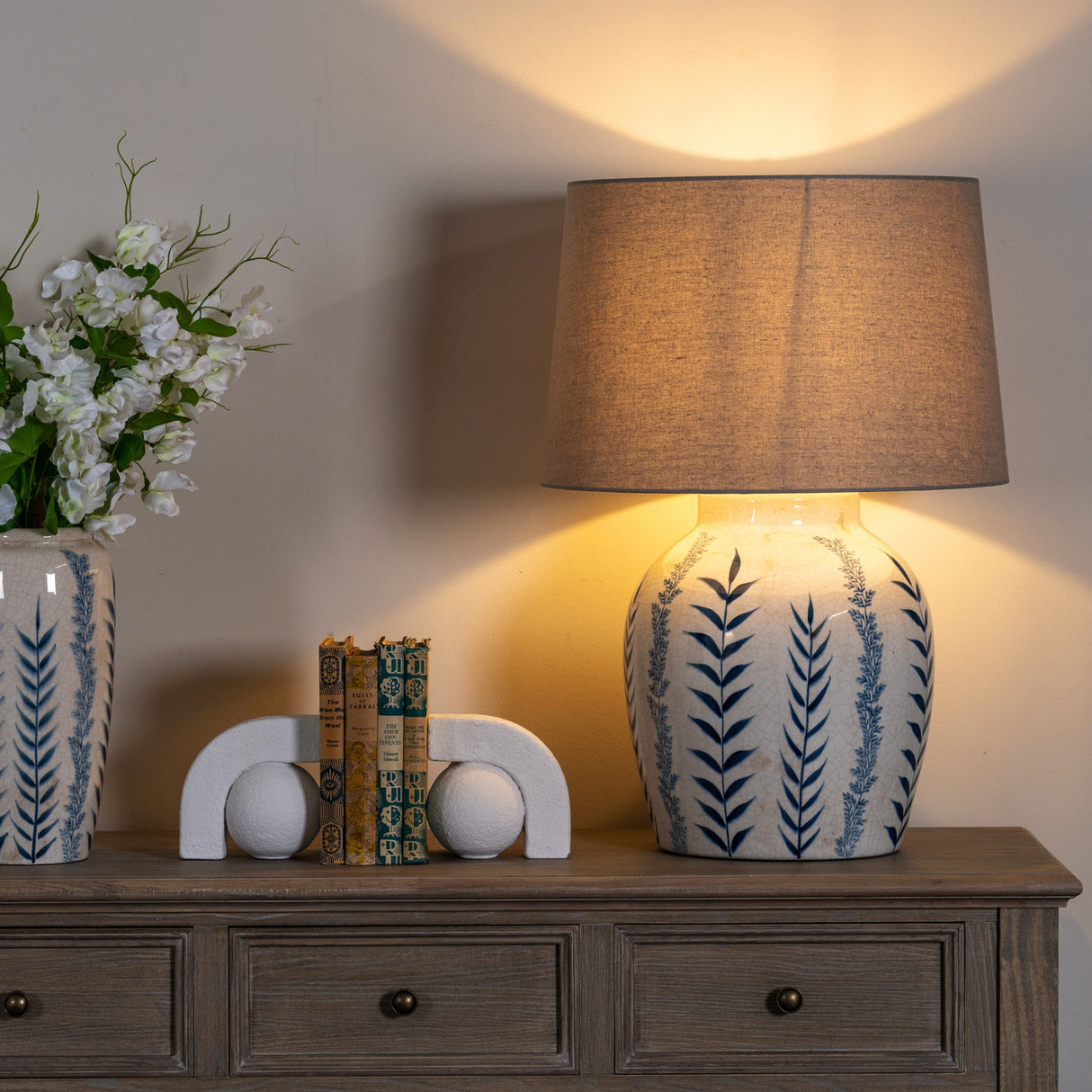 Floral Ceramic Table Lamp – White