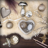 Deep Stone Heart Dish – Beige