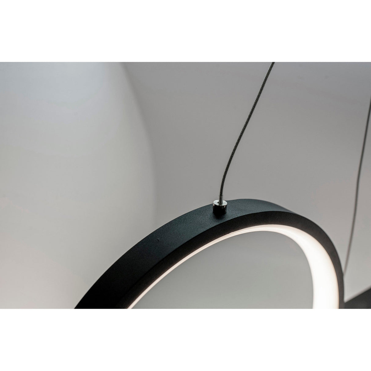 Kitesurf Centre Linear LED Linear Suspension Light - Black