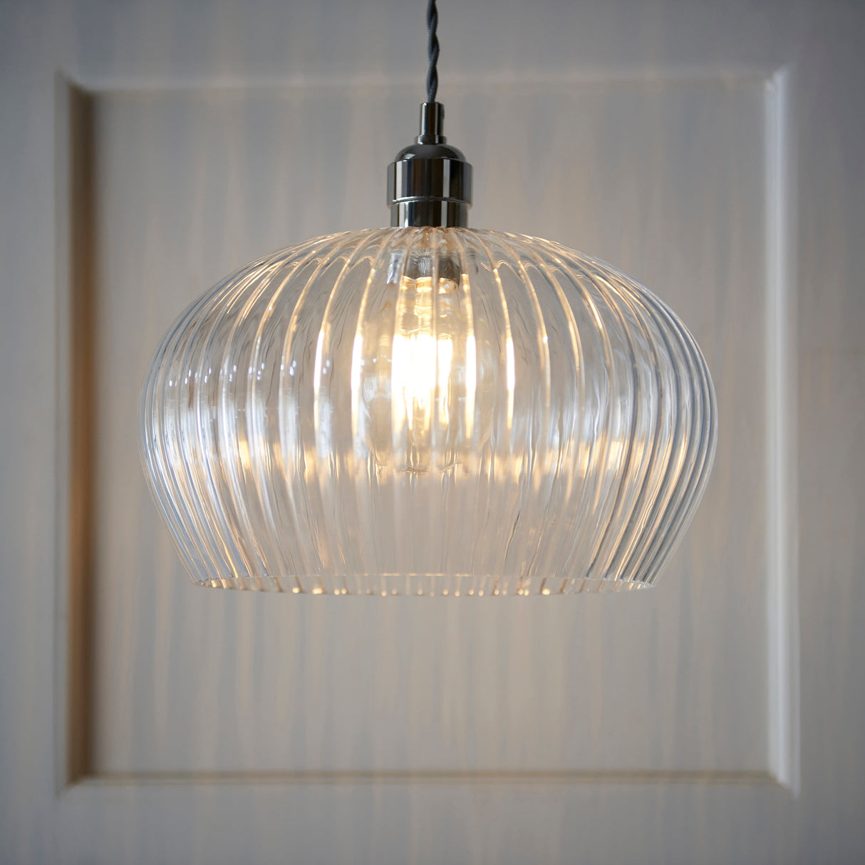 Quenford Ribbed Medium Pendant - Clear Bright Nickel