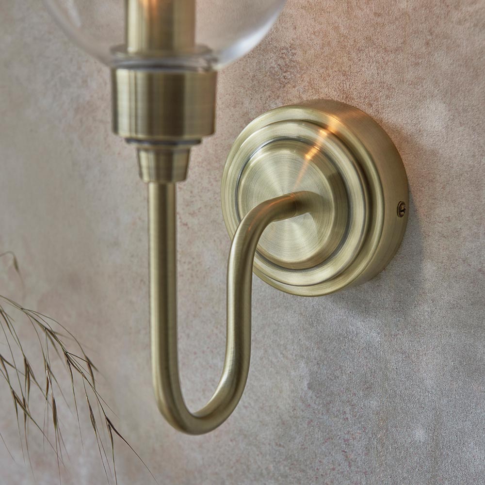 Wraymoor Wall Light - Antique Brass Clear