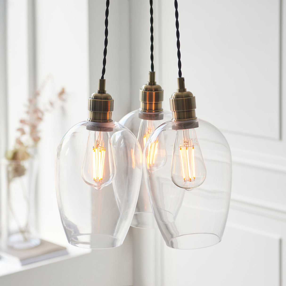 Quilbrook Cluster 3 Light Pendant - Antique Brass Clear