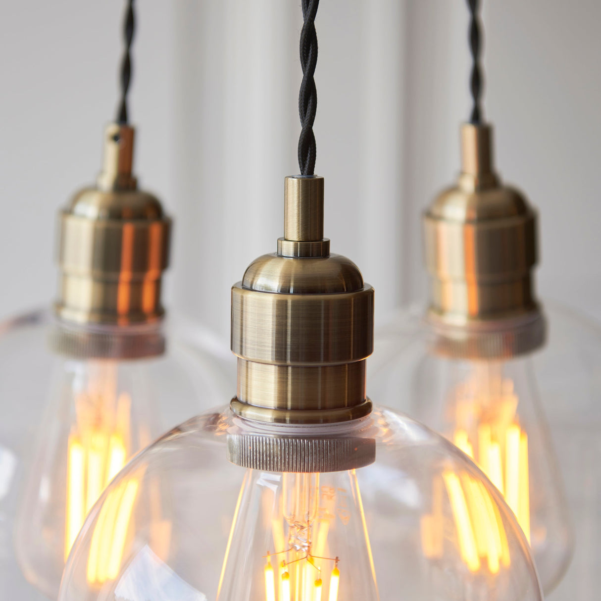 Quilbrook Cluster 3 Light Pendant - Antique Brass Clear