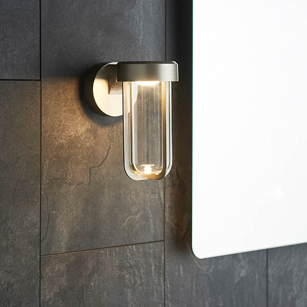 Yeldmoor Die-cast LED Outdoor Wall Light - Brushed Silver Clear