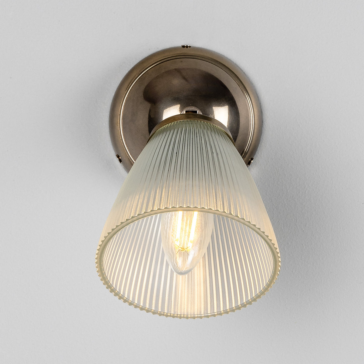 Mirovel Art Deco Ribbed Glass Wall Light