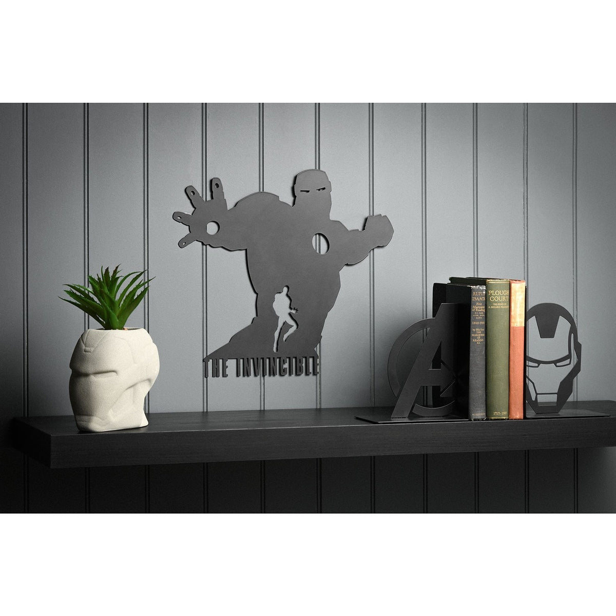 The Avengers Iron Man Silhouette Metal Wall Plaque - Black