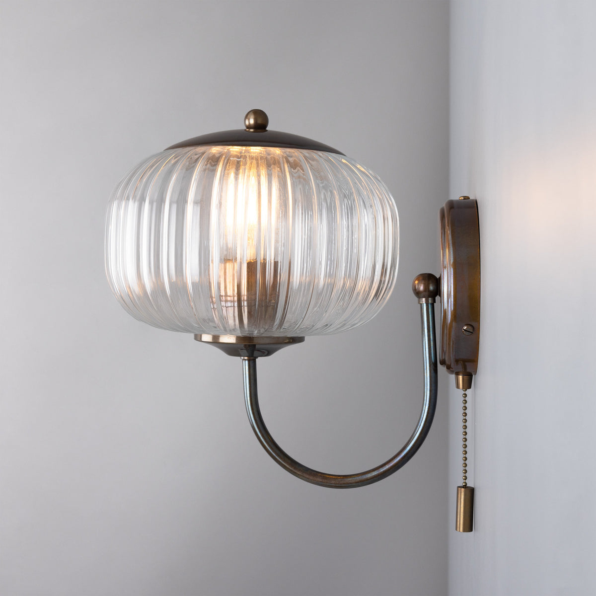 Nehir Ribbed Glass Globe Wall Light