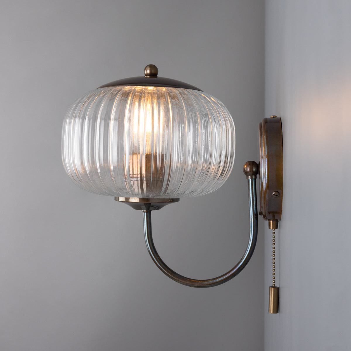 Nehir Ribbed Glass Globe Wall Light