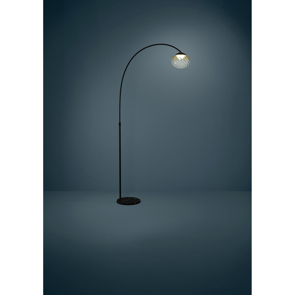 Pantoja LED Floor Lamp - Black