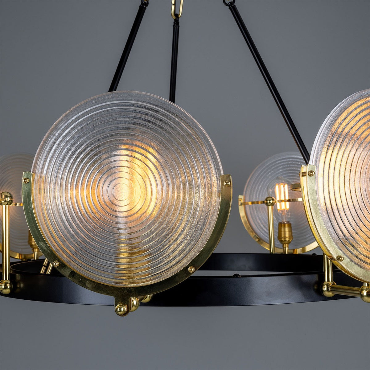 Portland Dish 9 Light Ribbed Glass Chandelier - Polished Brass