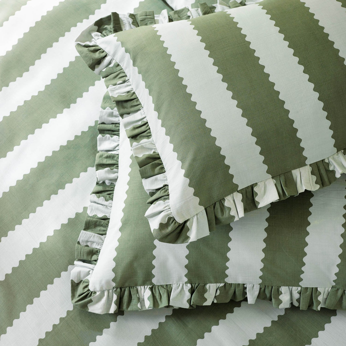 Birdie Stripe Cotton Blend Pillowcase Pair - Baygreen/Mist