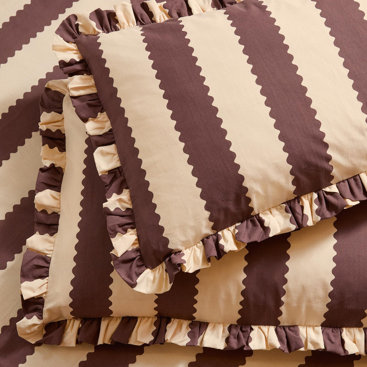 Birdie Stripe Cotton Blend Pillowcase Pair - Buttermilk/Chocolate