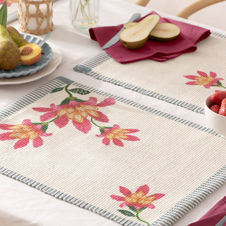 Claudia Floral Polyester Placemats - Candy Red