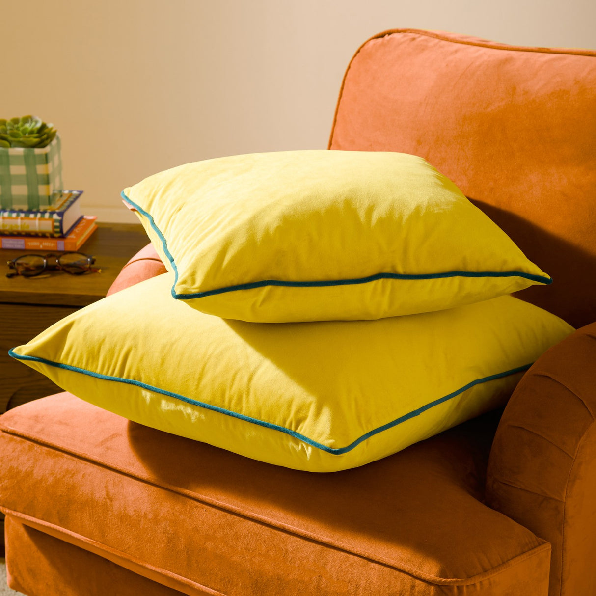 Meridian Plain Velvet Cushion - Cylon/Teal